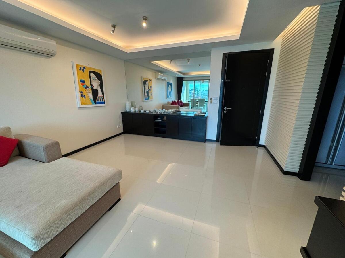 Modern 2-Bedroom Condo In Kamala Near The Beach Екстериор снимка