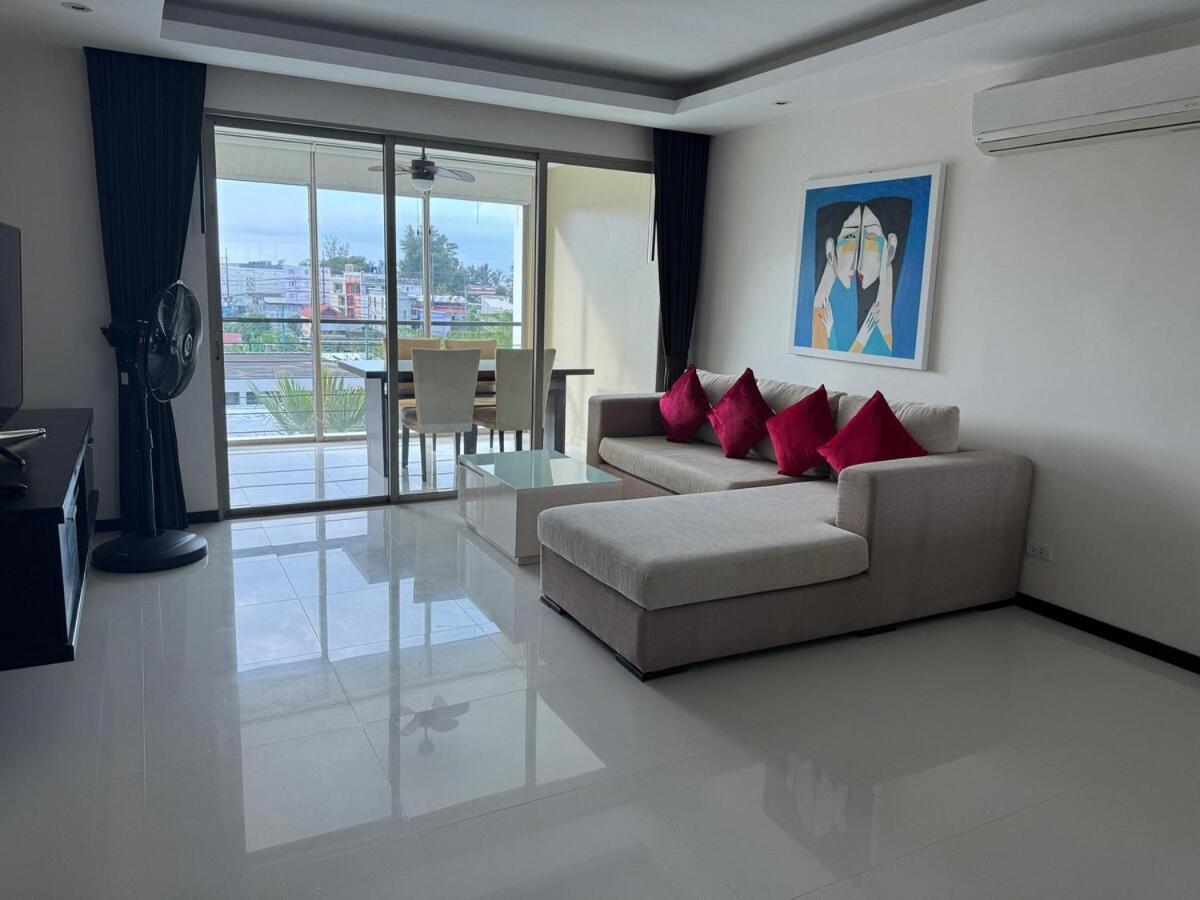 Modern 2-Bedroom Condo In Kamala Near The Beach Екстериор снимка