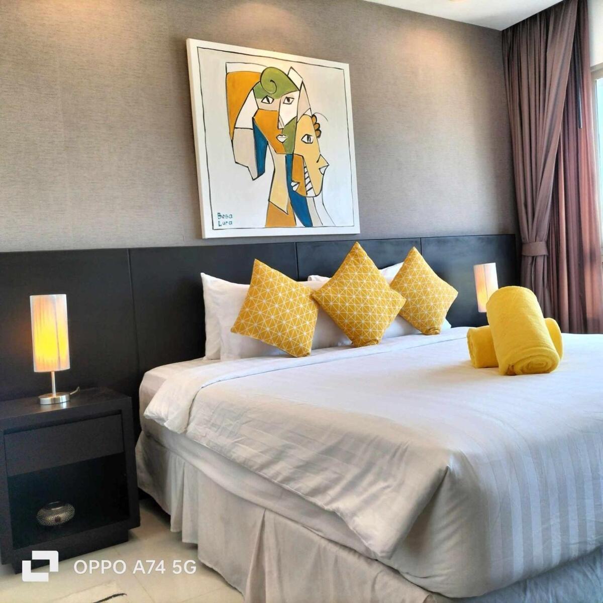 Modern 2-Bedroom Condo In Kamala Near The Beach Екстериор снимка