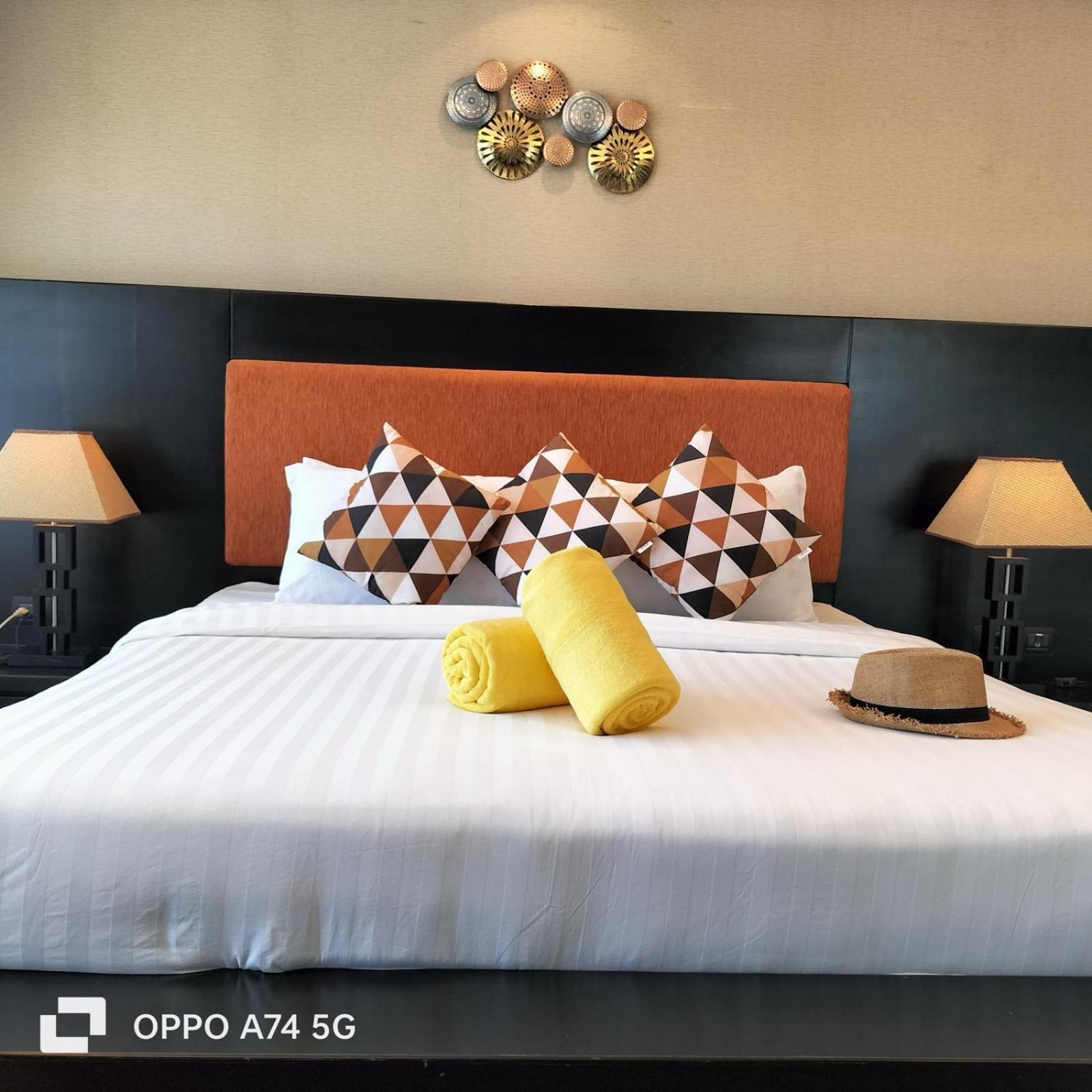 Modern 2-Bedroom Condo In Kamala Near The Beach Екстериор снимка