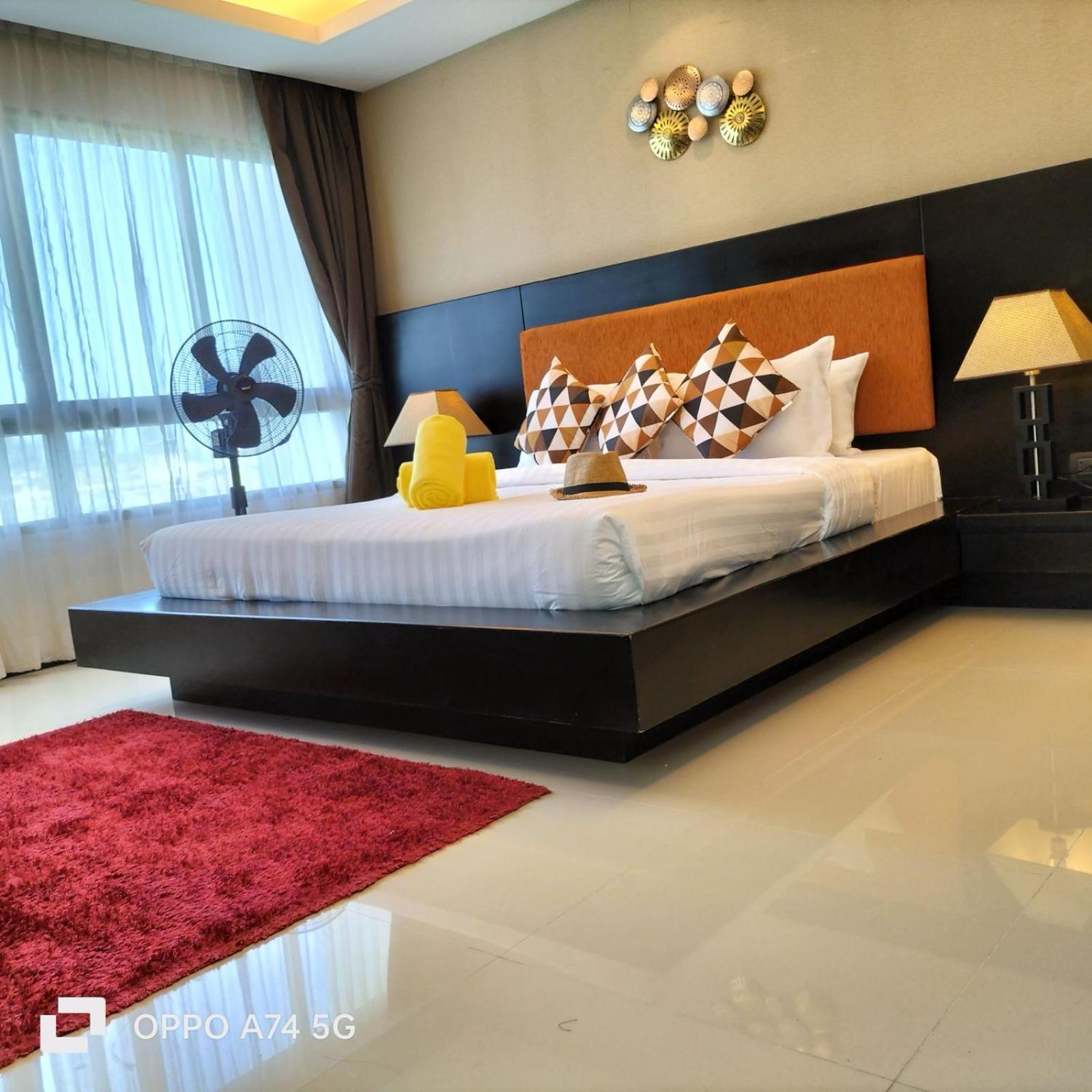 Modern 2-Bedroom Condo In Kamala Near The Beach Екстериор снимка